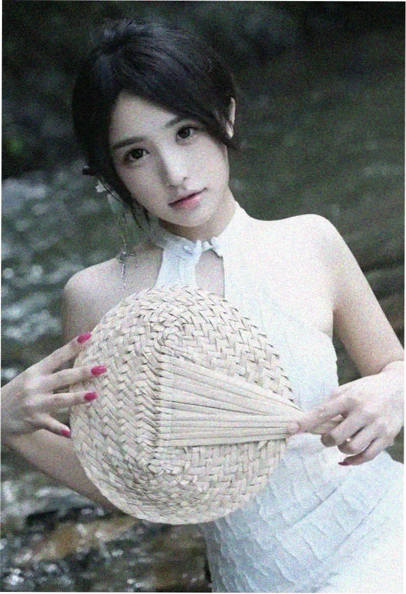蜜桃电影热播推荐剧集灰阶证人海报